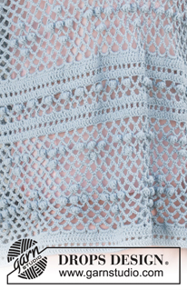 Blue Annabelle / DROPS 199-34 - Heklet lang genser i DROPS Cotton Merino. Arbeidet hekles ovenfra og ned med hullmønster, bobler og splitt i siden. Størrelse S - XXXL.