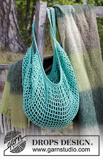 Hedera Tote / DROPS 202-40 - Crocheted tote bag in DROPS Muskat. Piece is crocheted in mesh pattern.
