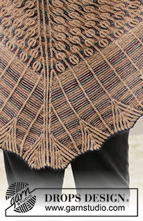 Owl Feathers / DROPS 203-13 - Gebreid omslagdoek in DROPS Delight en DROPS Alpaca. Het werk wordt van boven naar beneden gebreid met strepen en 2-kleurig bladpatroon in Engelse patentsteek.