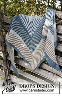 Sandstone Wrap / DROPS 203-16 - Prjónað sjal úr DROPS Alpaca. Stykkið er prjónað ofan frá og niður með röndum og klukkuprjóni í tveimur litum.