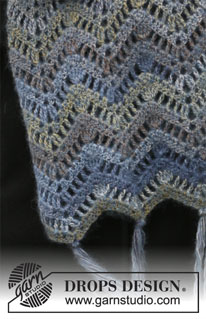 Oceanic Scarf / DROPS 204-56 - Heklet stola med sikksakk i DROPS Delight og DROPS Kid-Silk.