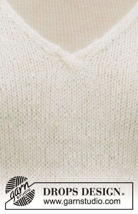 December Moon / DROPS 206-12 - Strikket bluse med raglan og v-hals i DROPS Lace og DROPS Kid-Silk eller DROPS Sky. Størrelse S - XXXL.