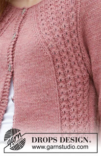 Roses at Dawn Jacket / DROPS 206-26 - DROPS Nepal lõngast ülevalt alla kootud valepalmikutega raglaan varrukatega kardigan suurustele S kuni XXXL