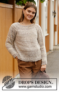 The Traveller / DROPS 206-45 - Stickad tröja med runt ok i DROPS Brushed Alpaca Silk och DROPS Fabel. Arbetet stickas uppifrån och ner. Storlek S - XXXL.