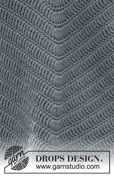 Day to Date / DROPS 207-11 - Ylhäältä alas virkattu pusero DROPS Merino Extra Fine -langasta. Työssä on raglanlinjat, A-muoto, palmikot ja kohosilmukoita. Koot S-XXXL.