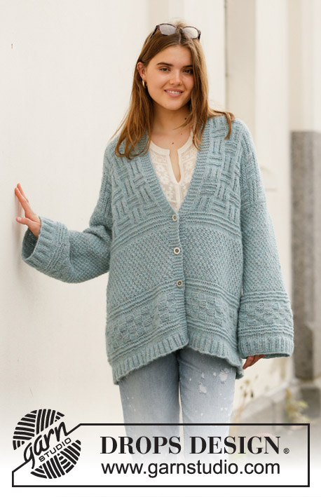 Inner City Jacket / DROPS 207-12 - Free knitting patterns by DROPS Design