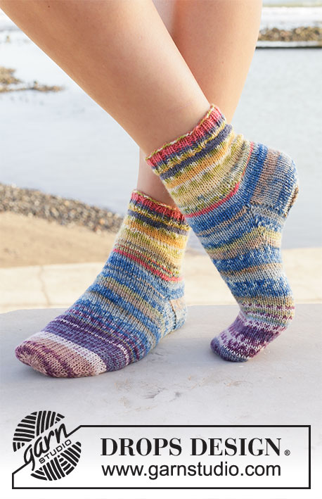 Festival Socks / DROPS 209-19 - Stickade sockor med ränder i DROPS Fabel. Storlek 35 - 43