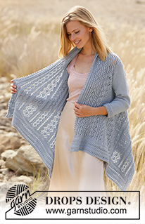 River Ripples / DROPS 210-33 - Strikket jakke i DROPS Cotton Merino. Arbeidet strikkes sidelengs i hullmønster med søm midt bak og ¾ lange ermer. Størrelse S - XXXL.