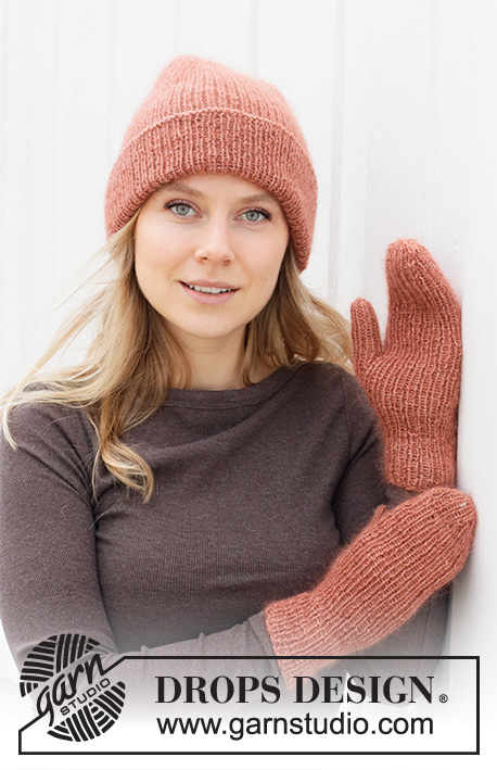 Blushing Fall / DROPS 214-2 - Knitted beanie / hipster hat and mittens in DROPS Alpaca and DROPS Kid-Silk. The piece is worked in rib.