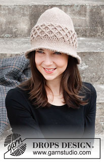 Quercus Cloche / DROPS 214-24 - Heklet hatt i DROPS Nepal. Arbeidet hekles ovenfra og ned med fastmasker og relieffmasker.