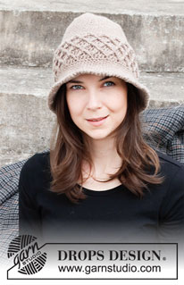 Quercus Cloche / DROPS 214-24 - Heklet hatt i DROPS Nepal. Arbeidet hekles ovenfra og ned med fastmasker og relieffmasker.