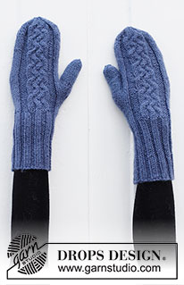Cool Cables Set / DROPS 214-25 - Strikket hue, hals med sadelskulder og vanter i DROPS Merino Extra Fine.
Hele sættet strikkes i snoninger med kanter i rib.
