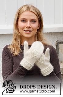 Christmas Mittens / DROPS 214-62