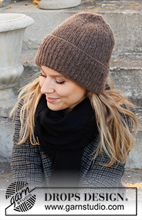 Winter Smiles Hat / DROPS 214-67 - Czapka na drutach / czapka typu hipster na drutach, wykonana ściągaczem, z włóczki DROPS Air. Temat: Boże Narodzenie.