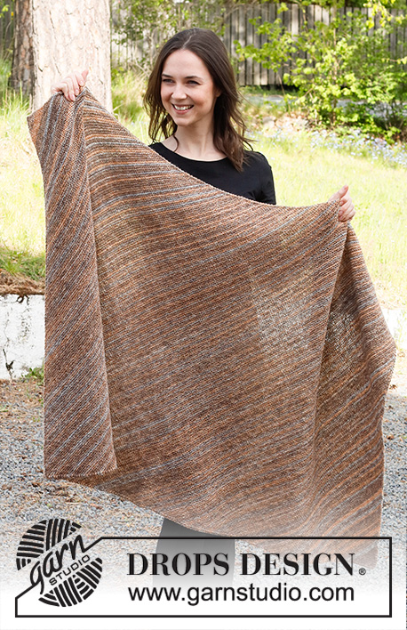 Shouldering Autumn / DROPS 214-9 - Strikket plaid i DROPS Fabel. Arbejdet strikkes i retstrik fra hjørne til hjørne.