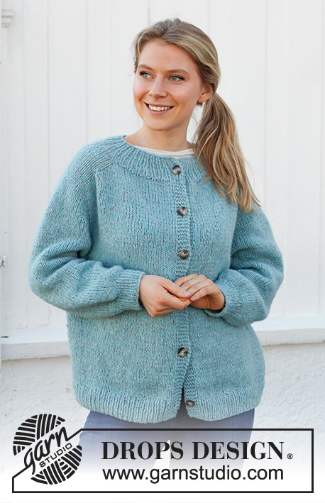 Frozen Lake Cardigan / DROPS 215-30 - Strikket jakke med skulderudtagning til sadelskuldre i DROPS Air. Arbejdet strikkes oppefra og ned. Størrelse S - XXXL.