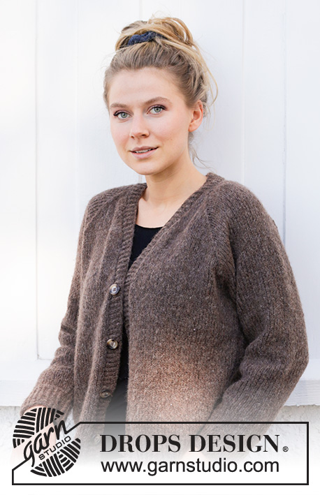 Autumn Pathways / DROPS 216-11 - Strikket jakke med raglan i DROPS Air. Arbeidet strikkes med V-hals og splitt i sidene. Størrelse S - XXXL.