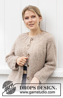 Free patterns using DROPS Alpaca Bouclé / DROPS 218-29