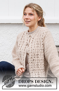 Enchanted Underwood Jacket / DROPS 218-31 - Gilet crocheté de haut en bas avec torsades et mailles en relief, en DROPS Air. Du XS au XXL.