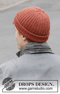 Clementin Hat / DROPS 219-6 - Strikket hue / hipsterhue til herre i DROPS Alpaca. Arbejdet er strikket i rib.