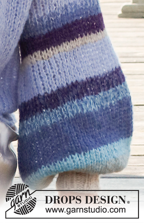 Blue Sunrise / DROPS 221-24 - Strikket bluse i 2 tråde DROPS Brushed Alpaca Silk. Arbejdet strikkes med striber og ballonærmer. Størrelse XS - XXL.