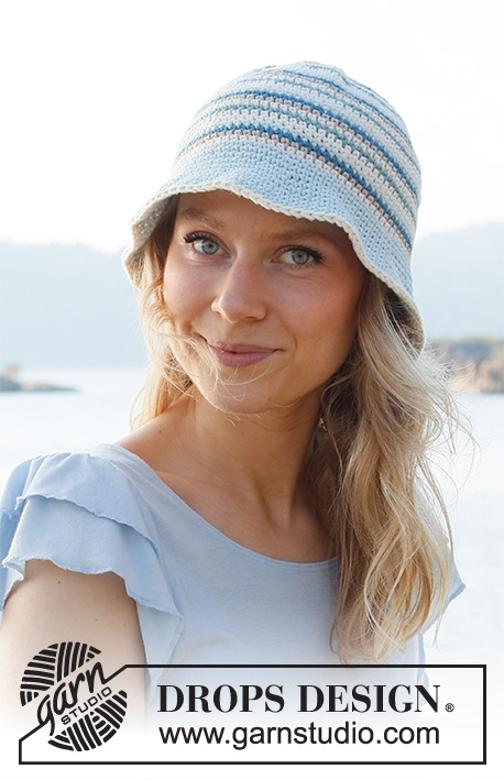 Blueberry Picking / DROPS 221-42 - Chapeau crocheté en rond, de haut en bas avec des rayures, en DROPS Paris. Du S au XL.