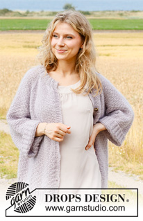 Lavender Sprinkles Jacket / DROPS 222-11 - Strikket jakke med raglan i DROPS Alpaca og DROPS Kid-Silk. Arbejdet strikkes oppefra og ned med dobbelt halskant, strukturmønster og ¾ lange ærmer. Størrelse XS - XXL.