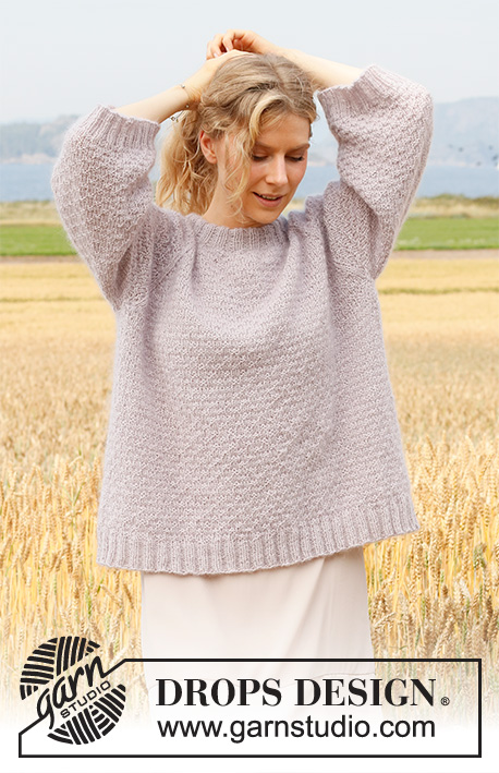 Lavender Sprinkles / DROPS 222-12 - Pull tricoté de haut en bas, avec emmanchures raglan, col doublé, point texturé et manches ¾, en DROPS Alpaca et DROPS Kid-Silk. Du XS au XXL.
