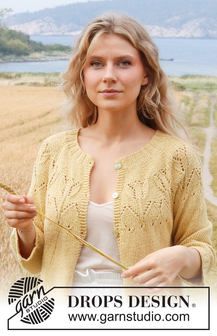 Yellow Tulip Jacket / DROPS 222-3 - Strikket jakke i DROPS Belle eller DROPS Merino Extra Fine. Arbejdet strikkes med rundt bærestykke, hulmønster og ¾ lange ærmer. Størrelse S - XXXL.