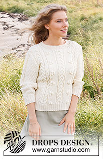 Bright Sand Shore / DROPS 222-35 - Strikket genser i DROPS Merino Extra Fine. Arbeidet strikkes med fletter, bobler og ¾ lange ermer. Størrelse S - XXXL.