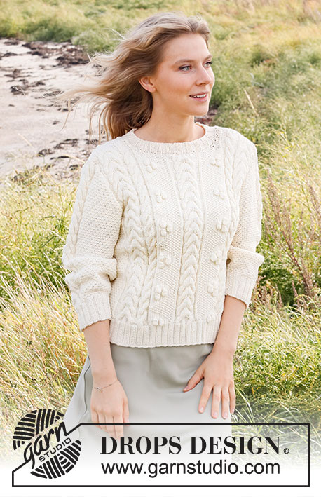 Bright Sand Shore / DROPS 222-35 - Strikket genser i DROPS Merino Extra Fine. Arbeidet strikkes med fletter, bobler og ¾ lange ermer. Størrelse S - XXXL.
