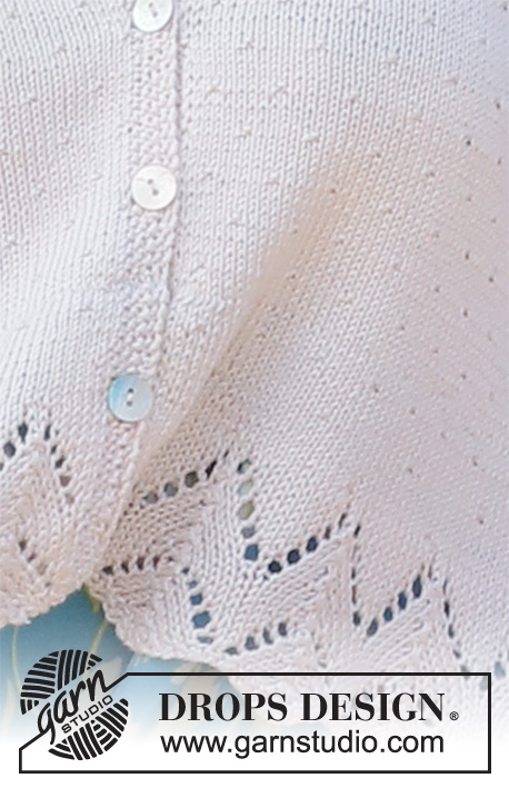 Summer Land Jacket / DROPS 223-20 - Neulottu jakku DROPS BabyMerino -langasta. Työssä on pitsineuletta, V-aukko ja lyhyet hihat. Koot S-XXXL.