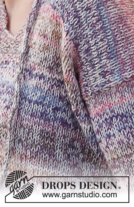 Watercolour Reflections / DROPS 223-24 - Strikket bluse i 2 tråde DROPS Fabel. Arbejdet strikkes nedenfra og op med slids i halsen og perlestrikkede kanter. Størrelse S - XXXL.