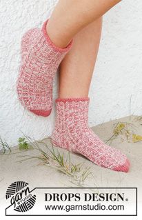 Canadian Climbers / DROPS 223-42 - Chaussettes tricotées avec 2 fils DROPS Nord. Du 35 au 43.