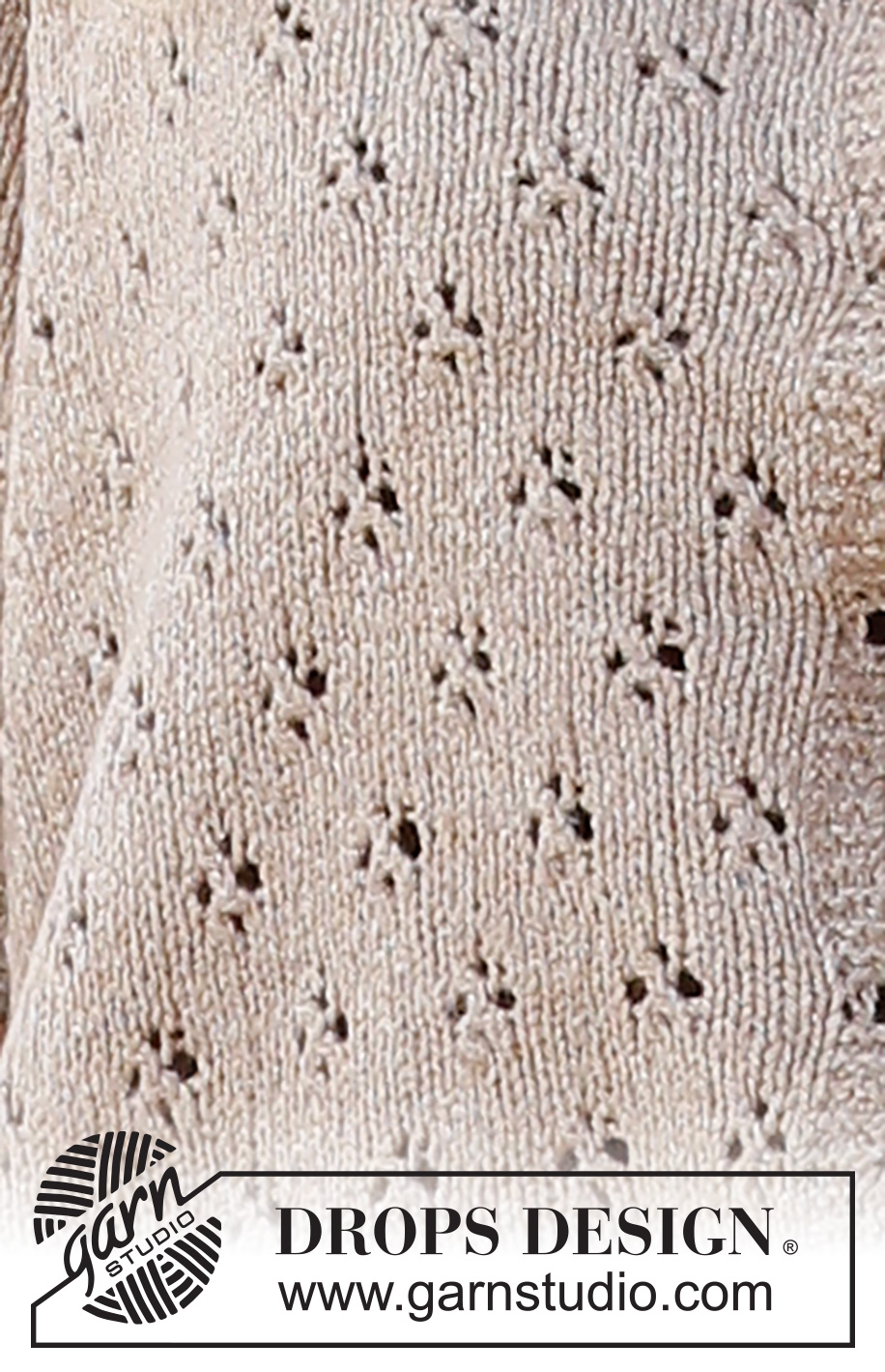 Country Roads Cardigan / DROPS 223-5 - Neulottu jakku DROPS Flora-langasta. Työssä on pitsineuletta ja lyhyet hihat. Koot XS - XXL.