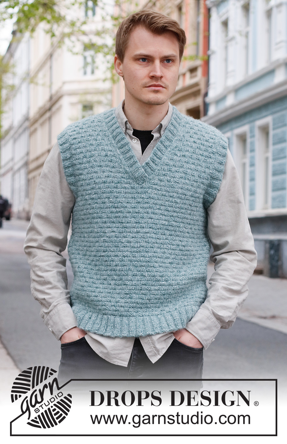 Blue River Slipover / DROPS 224-12 - Knitted vest / slipover for men in DROPS Air. The piece is worked with textured pattern, V-neck and ribbed edges. Sizes S - XXXL.