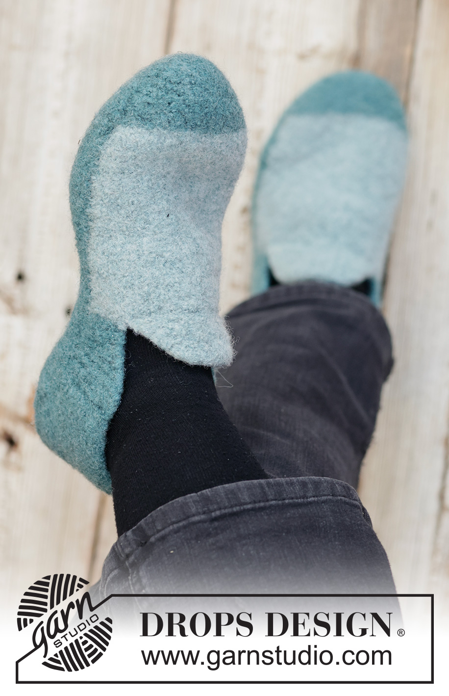 Good Morning Slippers / DROPS 224-32 - Felted slippers for men in DROPS Alaska. Sizes 35-46.