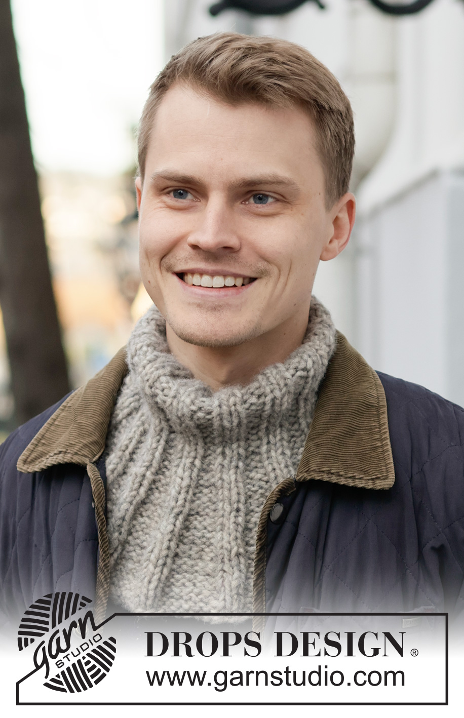 Lillesand Neck Warmer / DROPS 224-34 - Gebreide halswarmer voor heren in DROPS Wish. Het werk wordt van boven naar beneden gebreid met boordsteek. Maten S - XL.
