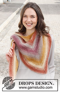 New Sunrise / DROPS 225-18 - Strikket sjal i 2 tråder DROPS Kid-Silk. Arbeidet strikkes ovenfra og ned i riller og striper.