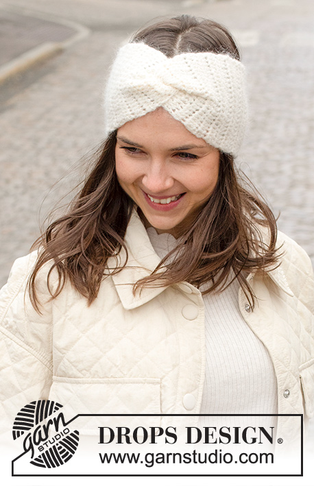 Frosted Chocolate / DROPS 225-19 - Crocheted head band and mittens in DROPS Alaska. SIZE S - L: