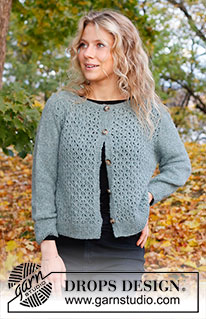 Cotswolds / DROPS 226-11 - Strikket jakke i DROPS Sky. Arbeidet strikkes ovenfra og ned med hullmønster og sadelskulder. Størrelse S - XXXL.