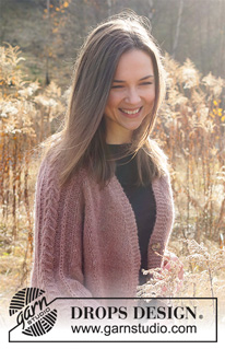 Dusk Rose Jacket / DROPS 226-13 - Gestrickte Jacke in DROPS Air. Die Arbeit wird von oben nach unten mit Sattelschulter, V-Ausschnitt und Zopfmuster an den Ärmeln gestrickt. Größe XS - XXL.