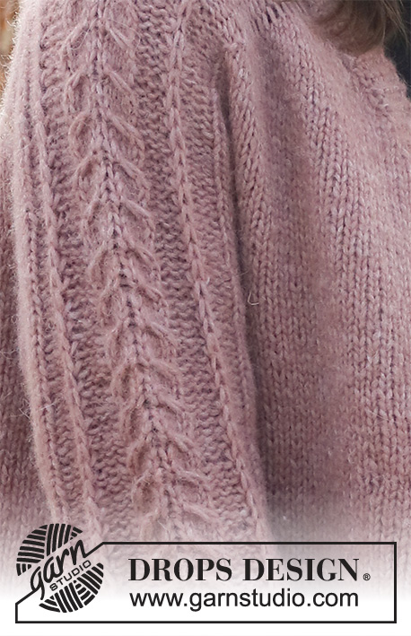Dusk Rose Jacket / DROPS 226-13 - Gestrickte Jacke in DROPS Air. Die Arbeit wird von oben nach unten mit Sattelschulter, V-Ausschnitt und Zopfmuster an den Ärmeln gestrickt. Größe XS - XXL.