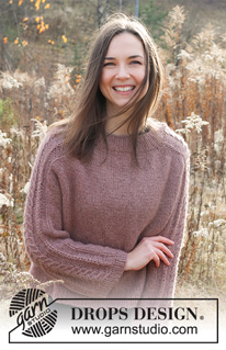 Dusk Rose / DROPS 226-14 - Gestrickter Pullover in DROPS Air. Die Arbeit wird von oben nach unten mit Sattelschulter und Zopfmuster an den Ärmeln gestrickt. Größe XS - XXL.