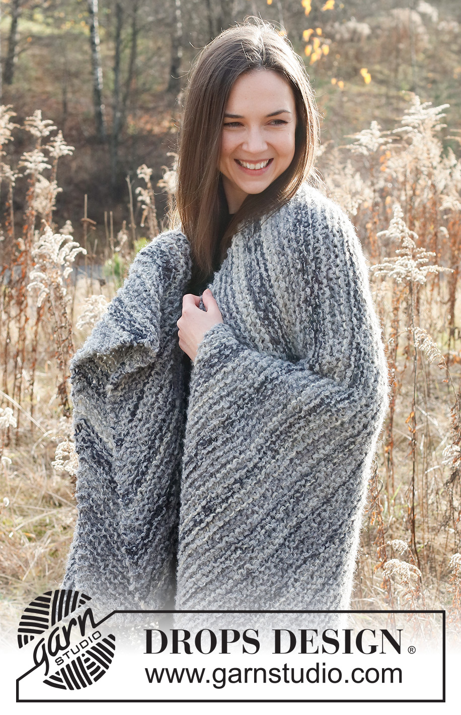 Smoky Horizons / DROPS 226-19 - Kulmasta kulmaan neulottu peitto 2-kertaisesta DROPS Delight- ja 1-kertaisesta DROPS Alpaca Bouclé -langasta tai 1-kertaisesta DROPS Big Delight- ja 1-kertaisesta DROPS Alpaca Bouclé -langasta. Työssä on ainaoikeinneuletta.