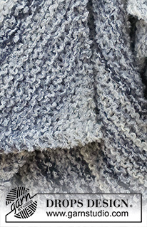 Smoky Horizons / DROPS 226-19 - Kulmasta kulmaan neulottu peitto 2-kertaisesta DROPS Delight- ja 1-kertaisesta DROPS Alpaca Bouclé -langasta tai 1-kertaisesta DROPS Big Delight- ja 1-kertaisesta DROPS Alpaca Bouclé -langasta. Työssä on ainaoikeinneuletta.