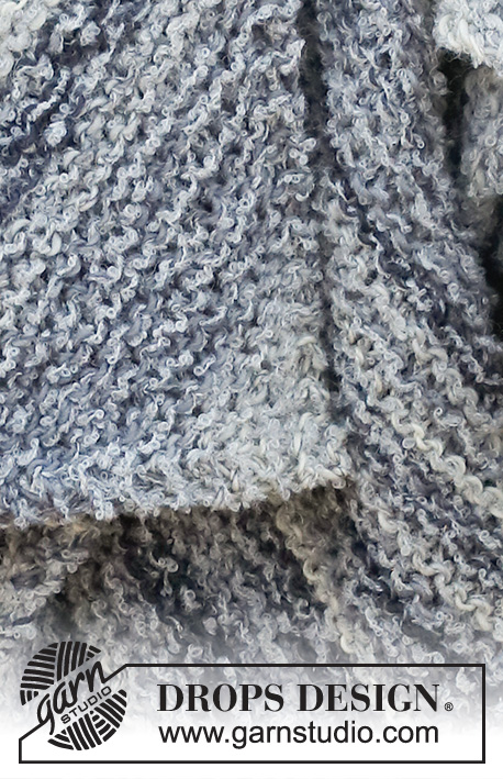 Smoky Horizons / DROPS 226-19 - Kulmasta kulmaan neulottu peitto 2-kertaisesta DROPS Delight- ja 1-kertaisesta DROPS Alpaca Bouclé -langasta tai 1-kertaisesta DROPS Big Delight- ja 1-kertaisesta DROPS Alpaca Bouclé -langasta. Työssä on ainaoikeinneuletta.