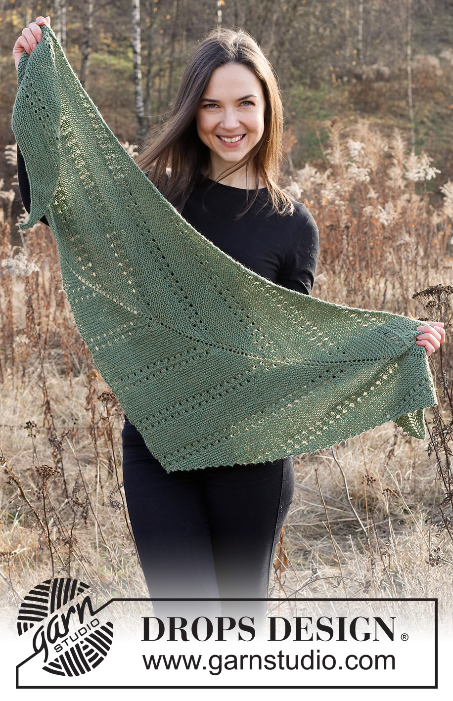New Fern / DROPS 226-26 - Châle tricoté au point mousse et en point ajouré, avec un angle, en DROPS BabyMerino.