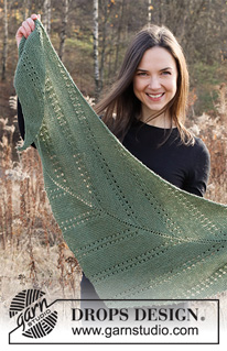 New Fern / DROPS 226-26 - Châle tricoté au point mousse et en point ajouré, avec un angle, en DROPS BabyMerino.
