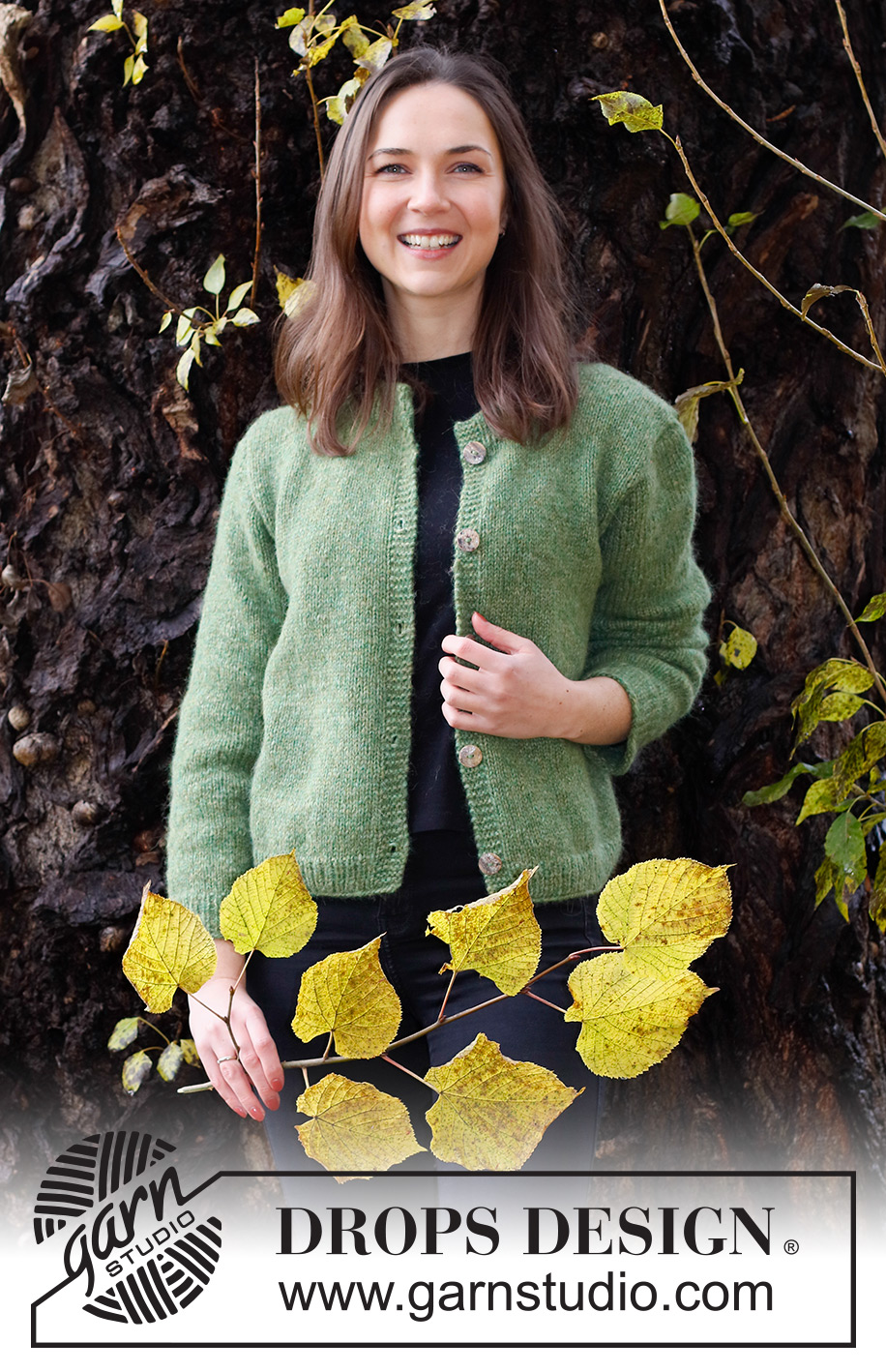 Serene Forest Cardigan / DROPS 226-27 - Gebreid vest in DROPS Air. Het werk wordt gebreid in tricotsteek, met dubbele hals. Maten S - XXXL.